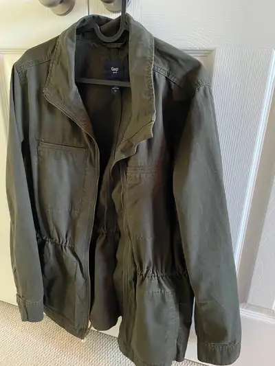 Gap Fatigue Utility Jacket - unisex - Deep Green - 2 side pockets / 2 breast pockets - Interior draw...