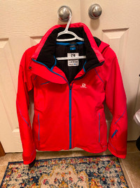 Women’s Solomon small winter/ski/snowboard jacket.