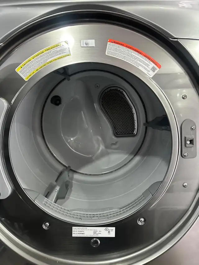 Samsung 27 w front load washer electric dryer set  in Washers & Dryers in Mississauga / Peel Region - Image 6