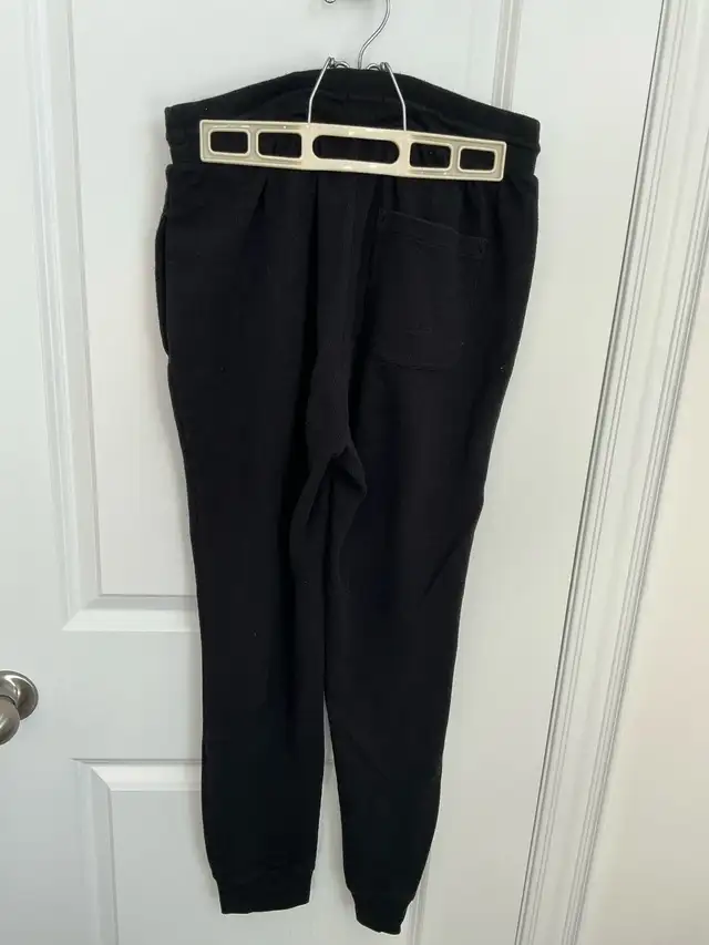 Sunday Best Waffle Knit Sweatpants  in Women's - Bottoms in Markham / York Region - Image 4