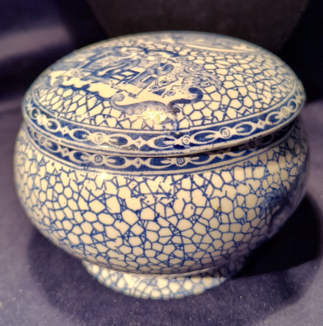Vintage:  Antique William Adams English Pottery Trinket Jar in Arts & Collectibles in Oakville / Halton Region - Image 2