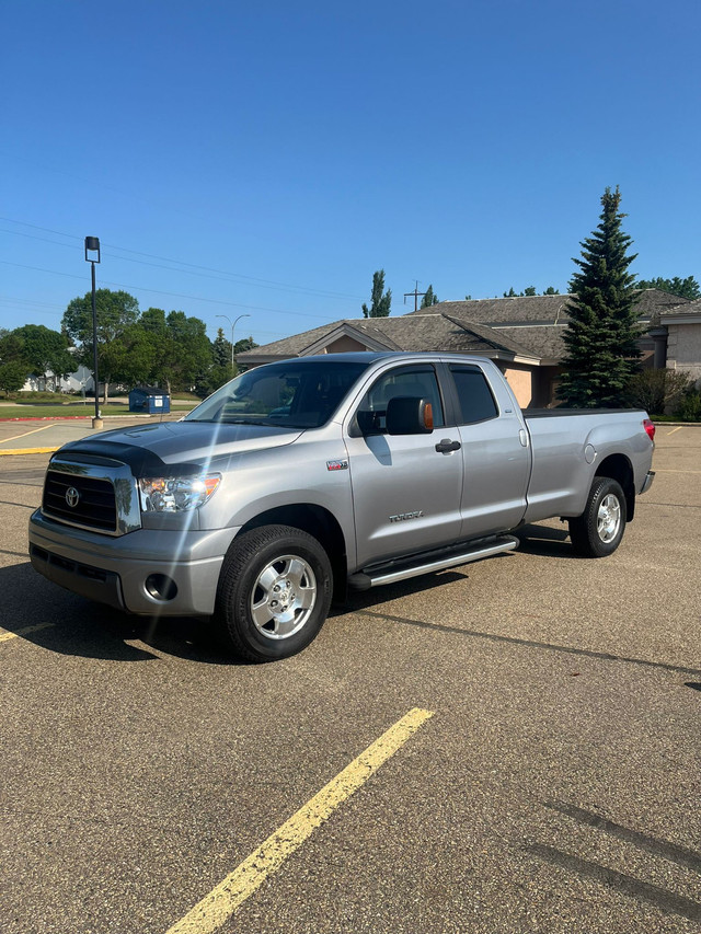 Toyota Tundra SR5 Double Cab 5.7 4wd 162,500 km in Cars & Trucks in St. Albert