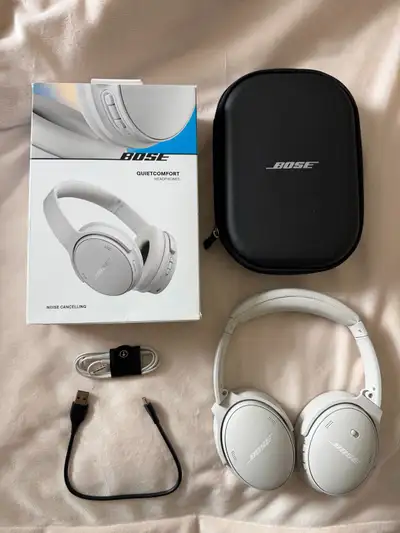 Bose Quietcomfort Headphones - White Smoke, View more