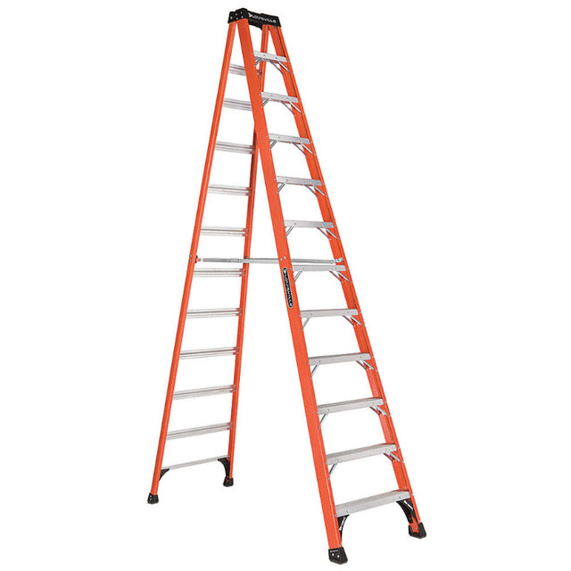 stepladder 14-16 foot in Ladders & Scaffolding in Dartmouth