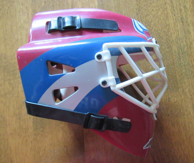 Colorado Avalanche Goalie Mask in Arts & Collectibles in Oshawa / Durham Region - Image 4