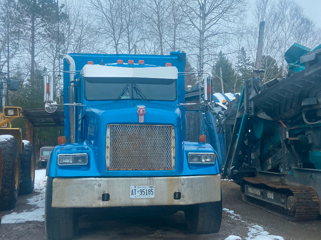 1990 Kenworth tri axle dump truck in Heavy Trucks in Sudbury