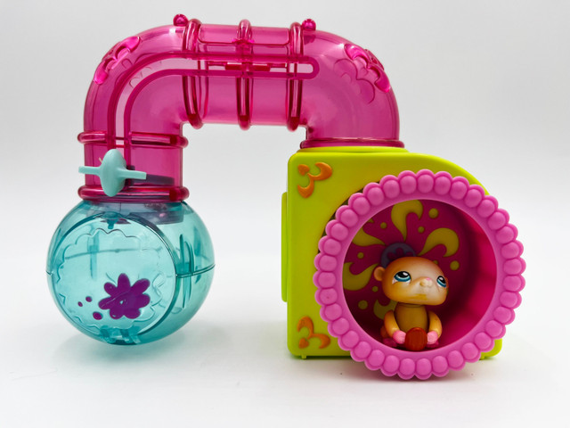 Littlest Pet Shop Hampster #3 Hideout Playset 
 in Toys & Games in Bedford