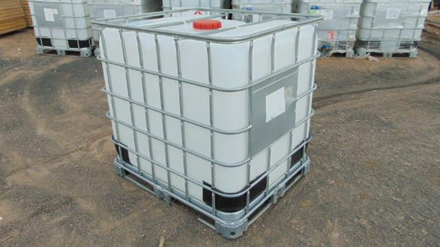 Iso ibc tote with cage 275 gallon in Free Stuff in North Bay