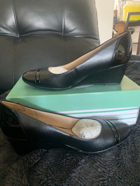 Brand new Abella woman’s shoes 