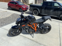 Experience the Ultimate Ride with a 2015 KTM Superduke 1290 R