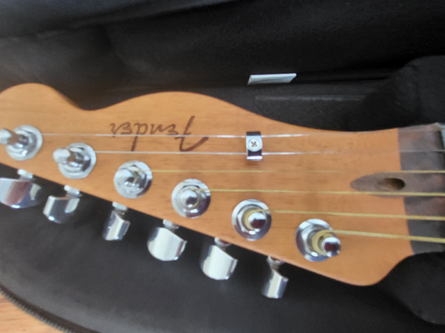 Fender acoustasonic player telecaster in Guitars in Kingston - Image 2
