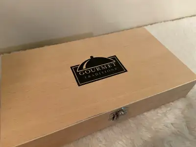 *BRAND NEW* Gourmet Traditions Steak Knife Set, View more