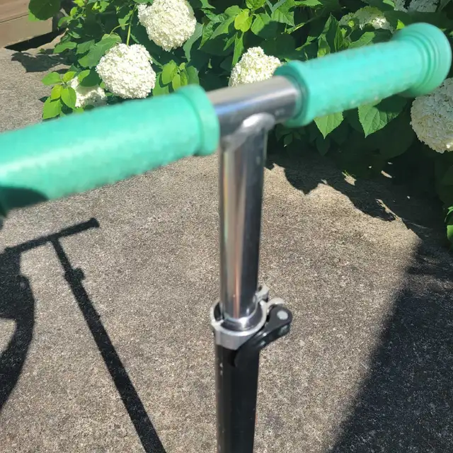 Trotinette 3 roues in Kids in Laval / North Shore - Image 5