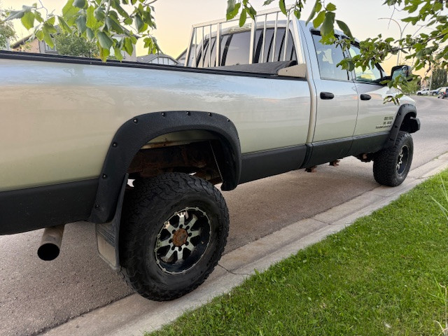 2004 Dodge Ram 2500 Quad Cab Long Box in Cars & Trucks in Calgary - Image 3