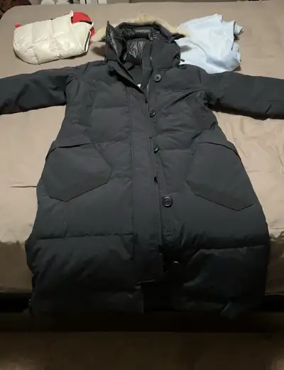 New one, never wear. Sold it due to too big for me now. Size L. Cash only, face to face transaction.