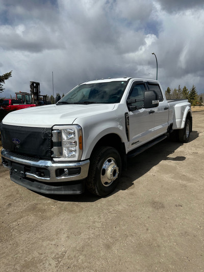 2023 Ford F350 dually