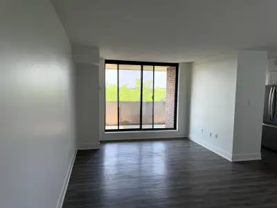 *Accommodation Available at 300 Antibes Drive! From 1st September*✨ • *One space available for Gujar...