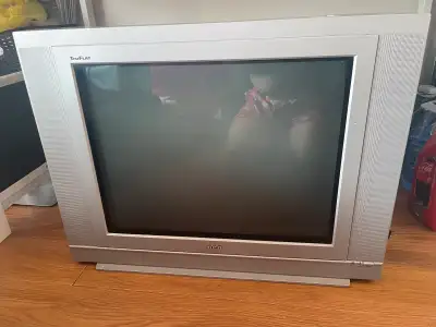 RCA Tru Flat TV 32 inch, View more
