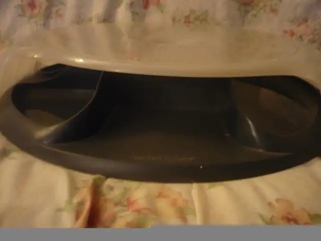 Kensington Spin Station Monitor stand in Other in Cambridge - Image 7