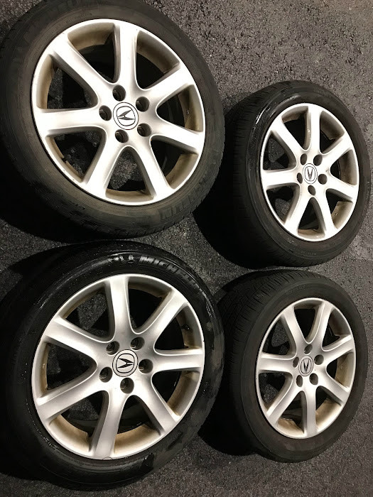 Acura TSX Rims + 215 50 17 Michelin all season Tires in Other Parts & Accessories in Markham / York Region