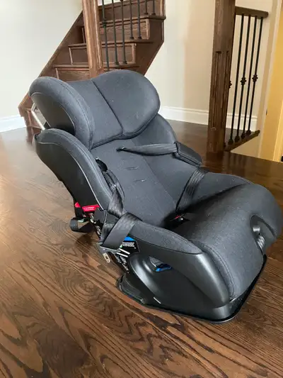 Clek Fllo Convertible Car Seat – Excellent Condition, View more