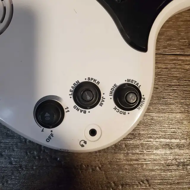 GIBSON Power Tour Electric Guitar learning guitar  in Guitars in Barrie - Image 4