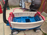 little tikes wagon with seat belts