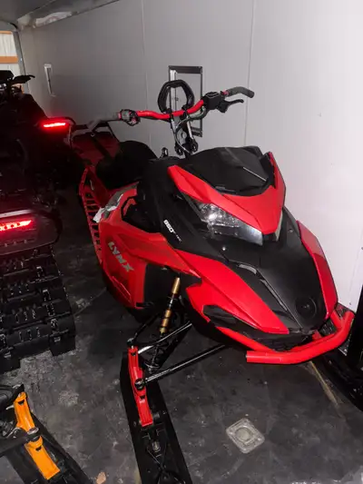 11000 obo 1400km Come with spare belt and new side pannel (the one that is on it has small crack by...