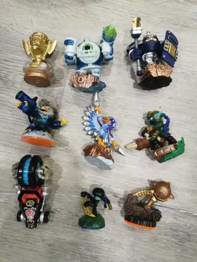 Skylander Character 9 Piece Scorpion Striker Catapult Jet-Vac Ninja Stealth Elf Dive-Clops High Volt...