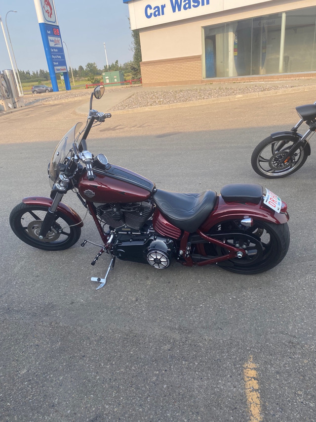 Harley Davidson  in Street, Cruisers & Choppers in Strathcona County - Image 2