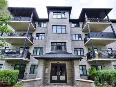 Condo à Louer à Laval