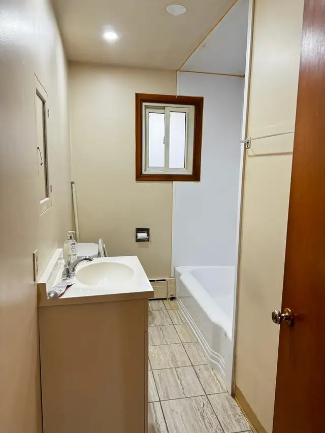 2 Bedrooms Apart for rent -Open House on Oct 24, 12 noon -3 pm | Long ...