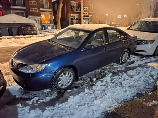 Toyota Camry 2005 $1900