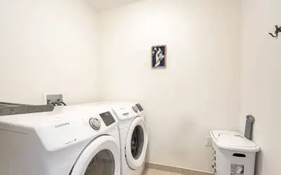 5 Bedroom + 2.5 Washroom + 2 Parking House for rent