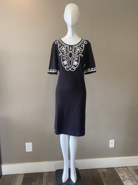 Jones New York Black & White Embroidered Dress - Large - NWOT
