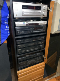Pioneer home stereo system 