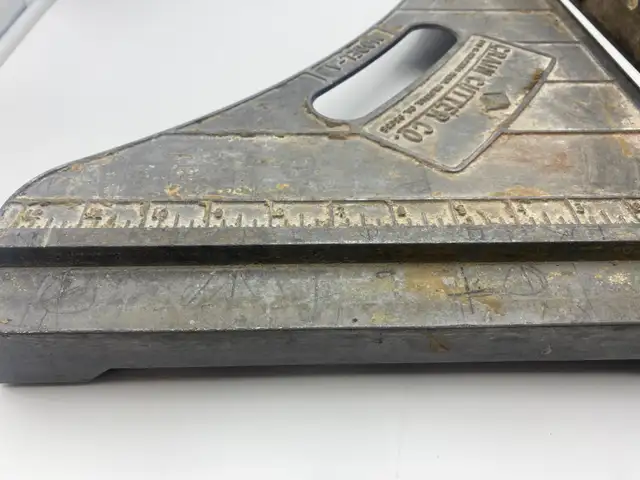 Crain Cutter Co. Tile Cutter Model- A in Hand Tools in Windsor Region - Image 4