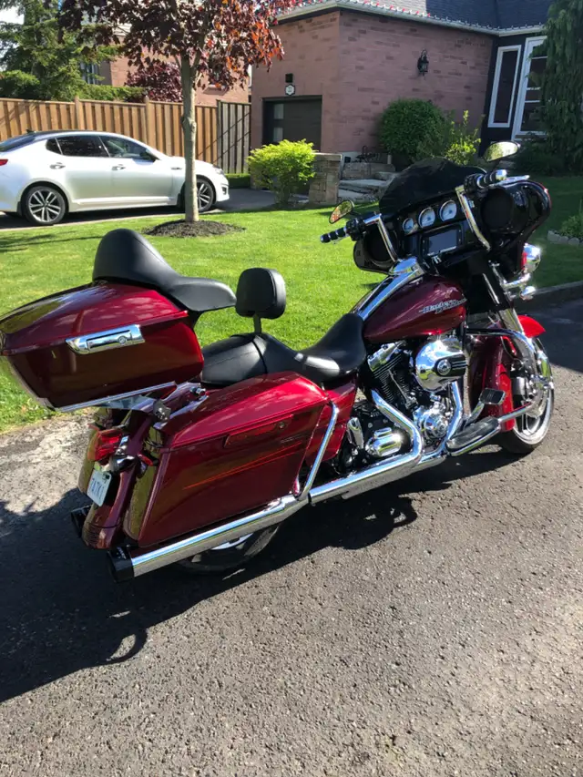 2016 Harley Davidson Street Glide Special in Touring in Oshawa / Durham Region - Image 4