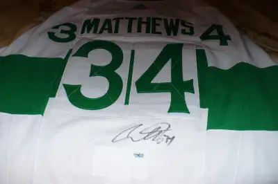 auston matthews signed st. pats jersey, adidas pro size 54 with tags