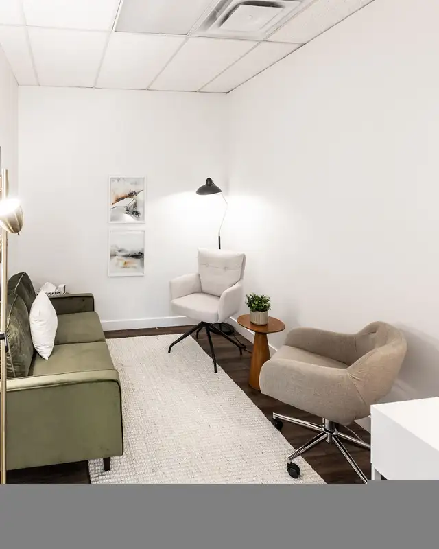 Therapy Coworking Space in Commercial & Office Space for Rent in Oakville / Halton Region - Image 6