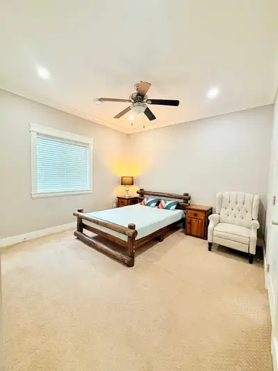 Private Spacious Furnished Room with Ensuite | Premium Living in Surrey (Newton Area) 6605 132 St, S...