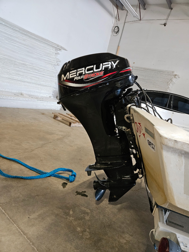 1998 mercury 25 bigfoot outboard motor Powerboats & Motorboats