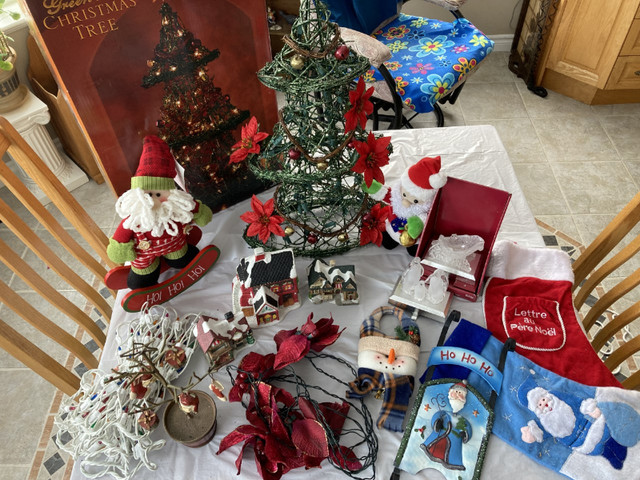 Décorations de Noël dans Décoration intérieure et accessoires  à Ville de Québec