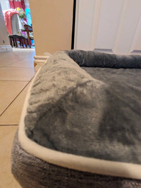Large dog bed - Brand New!