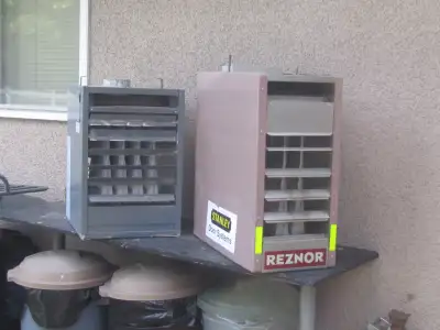 Both furnaces are in good working order. Reznor heater great for larger shop. Buy both or just one....
