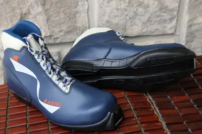 Karhu SNS Profil cross country ski boots EU 43 US 10, View more