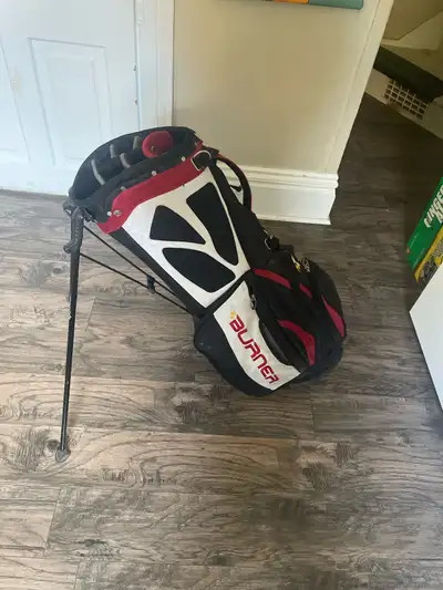 Golf clubs + Bag/balls/tees R.H., View more