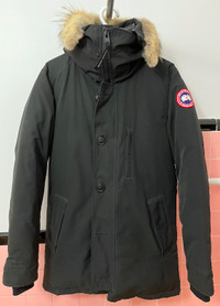 Canada Goose Jacket | Kijiji à Ville de Montréal : acheter et vendre sur le  site de petites annonces no 1 au Canada.