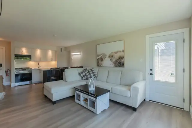 Newly Reno'd 1 bdrm Deerhurst Resort in Short Term Rentals in Muskoka - Image 3
