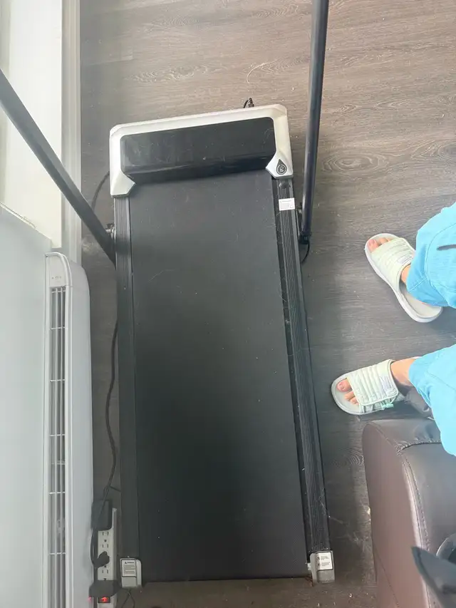 Topcure Treadmill in Exercise Equipment in Burnaby/New Westminster - Image 3